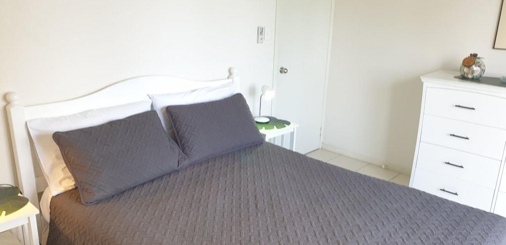 Wyuna Beachfront Holiday Apartments Gold Coast Exterior foto